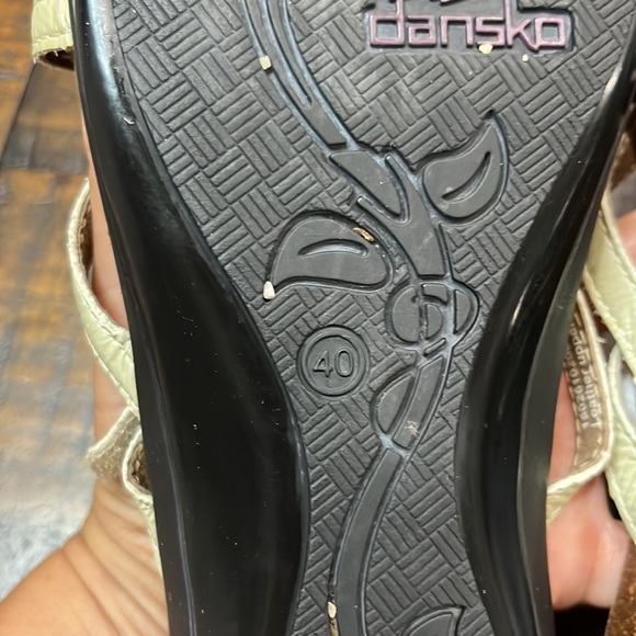 Dansko sandals Dansko flip flops, suede footbed,cork rubber sole, clog sole - Picture 6 of 8